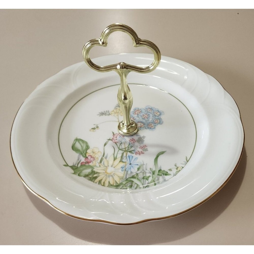 Royal Albert Center Handle Serving Plate 10.5" bone china tidbit 1987 read below